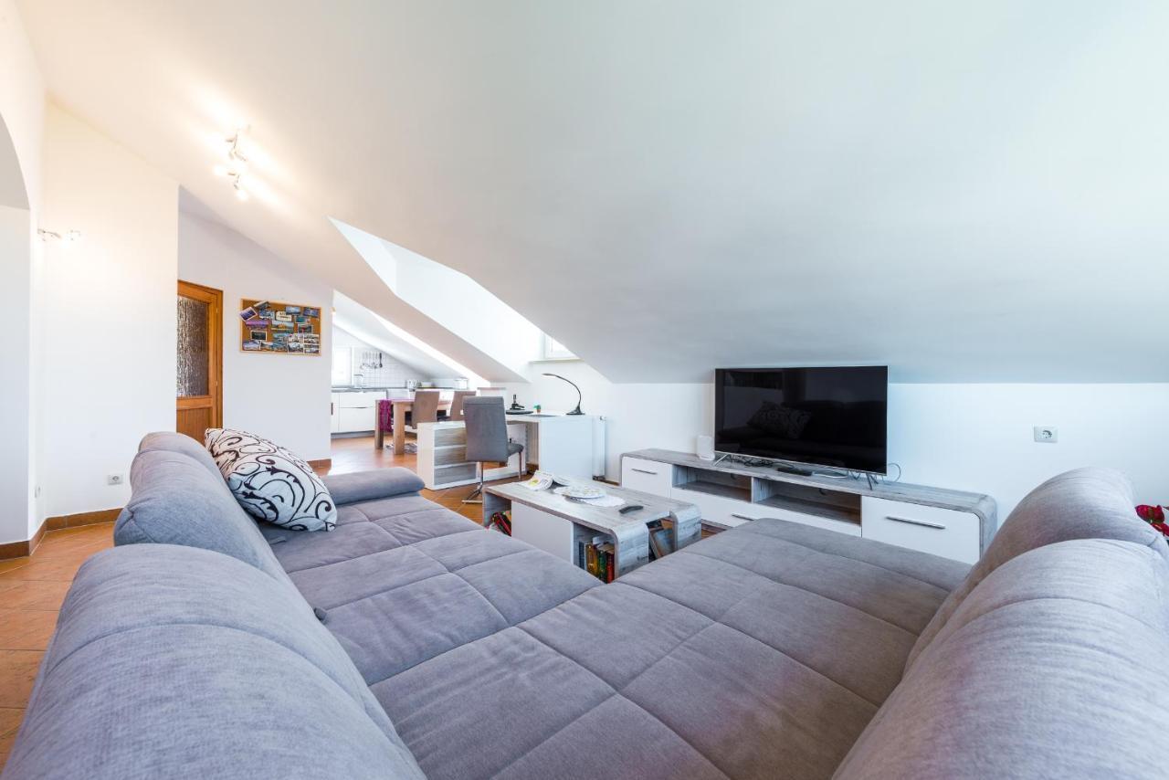 The Hillside Apartamento *